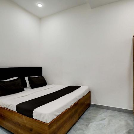 Play Rooms - Couple Friendly Delta II Greater Noida Esterno foto
