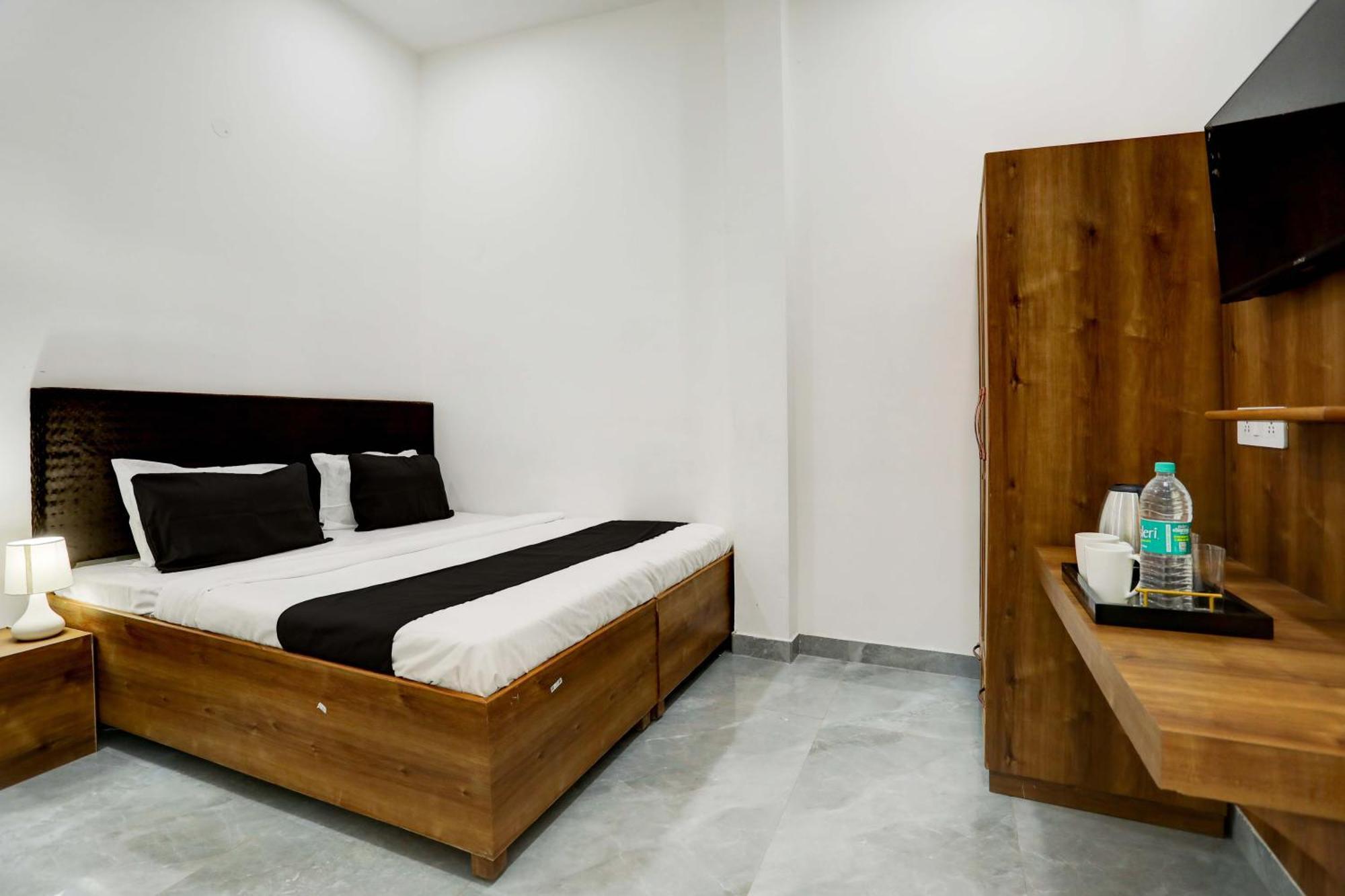 Play Rooms - Couple Friendly Delta II Greater Noida Esterno foto